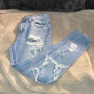 BDG Slim Boyfriend Ripped Jeans, size 25